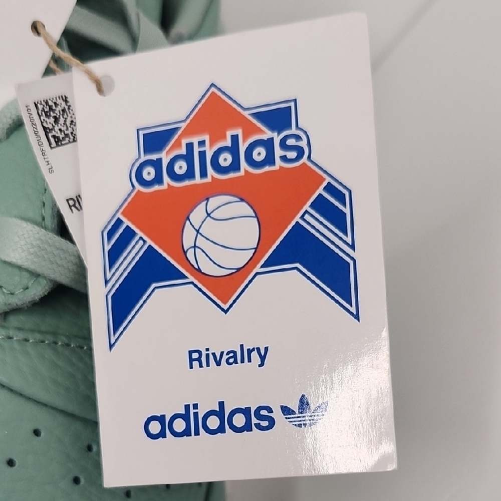 Adidas Women's Pastel Green Sneakers - Picture 3 of 11
